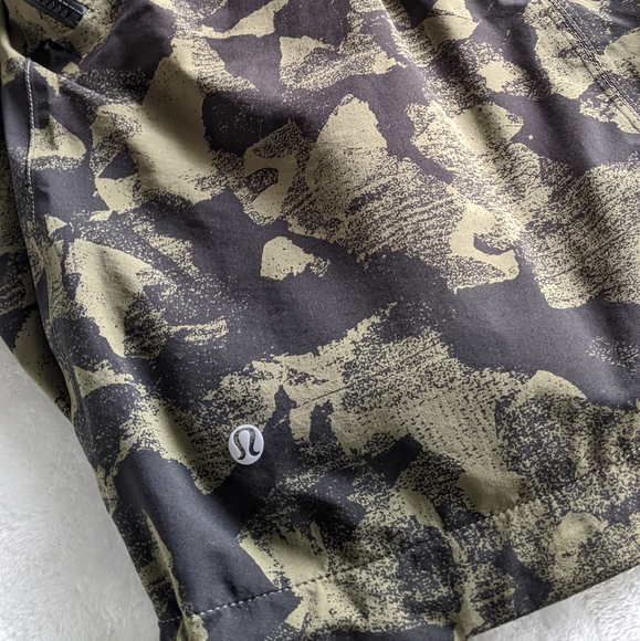 Lululemon Rise and Shine Jacket Size 8 - Picture 6 of 7